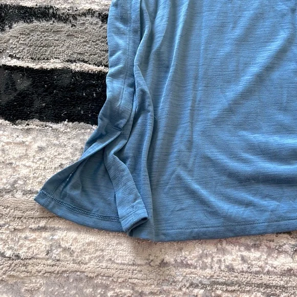 Underarmour Razor Back Tank - Picture 3 of 3